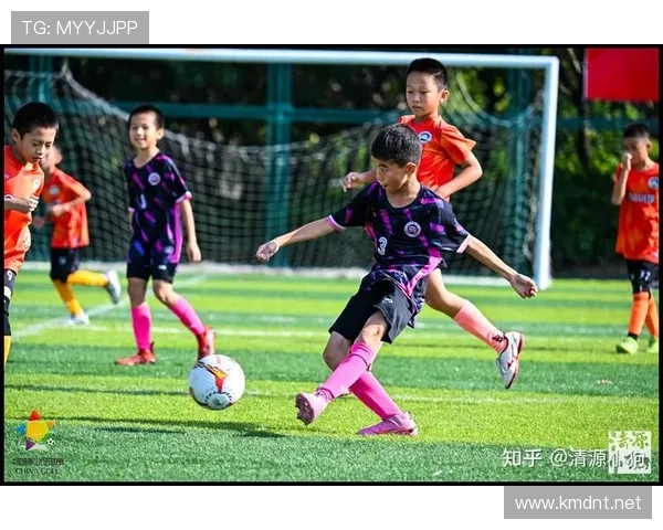 中国足球近期表现稳健，青训体系与联赛发展初显成效