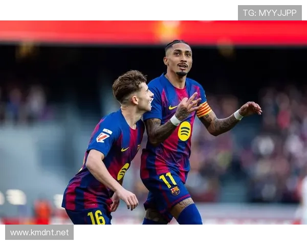 拉菲尼亚西甲夺冠，生涯荣誉拼图完成