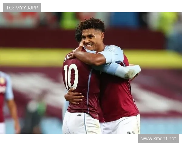 沃特金斯 vs 热苏斯:跑动型前锋的战术价值与效率对比 沃特金斯 vs 热苏斯:跑动型前锋的战术价值与效率对比